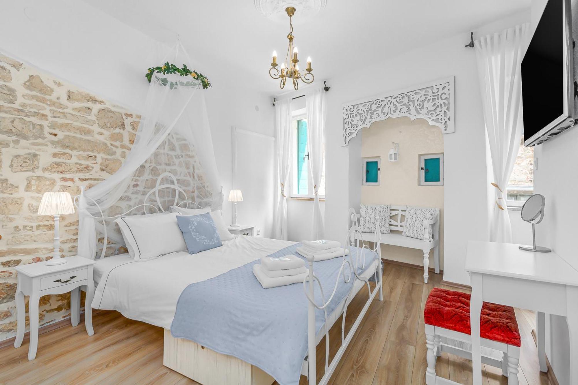 Primavera Deluxe Studio Apartment Rovinj Bagian luar foto