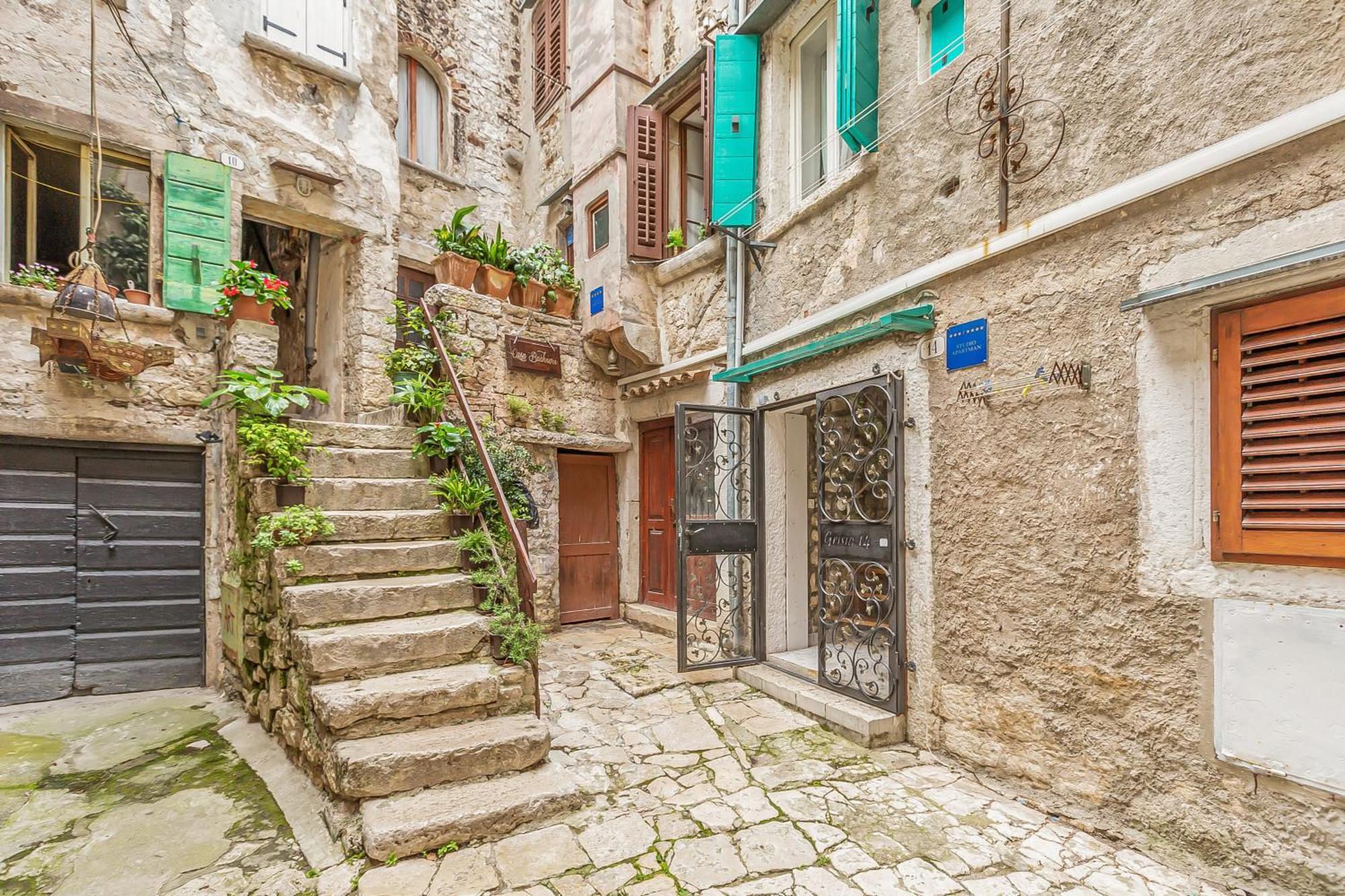 Primavera Deluxe Studio Apartment Rovinj Bagian luar foto